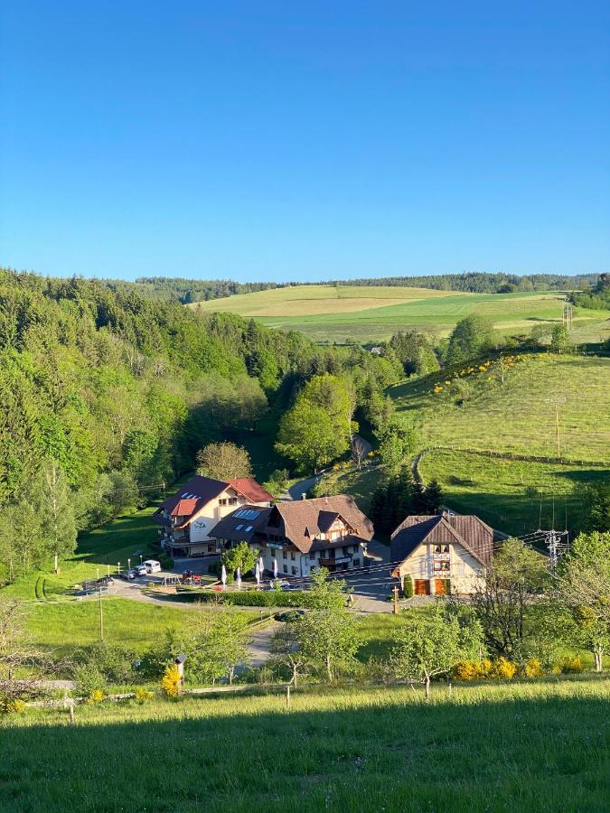 Landgasthof Adler Pelzmuehle Biederbach Bagian luar foto